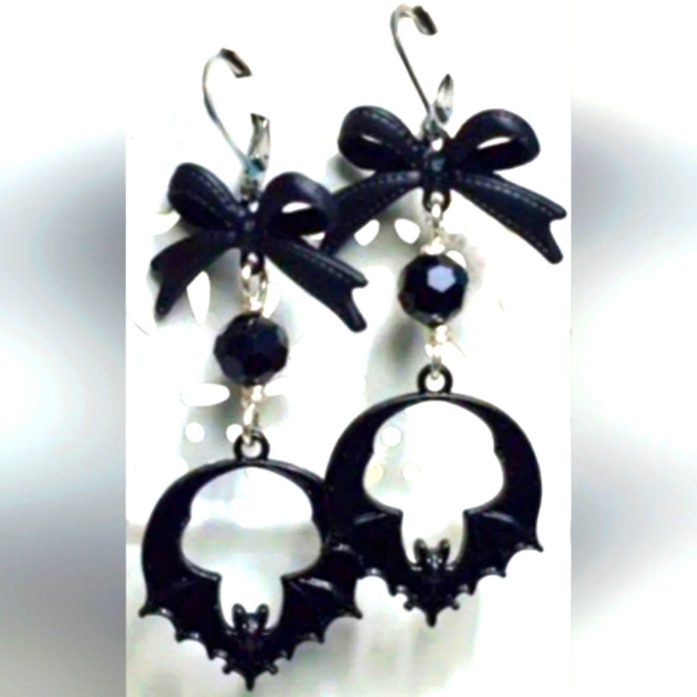 Halloween Bat Cascade Drop Earrings - Fashion Dangle Tassel Earrings, Black Gold